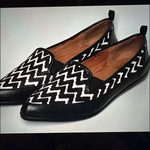 Adrianna Papell Lennox Leather Calf Hair Flats Shoes Sz 7 Chevron Print